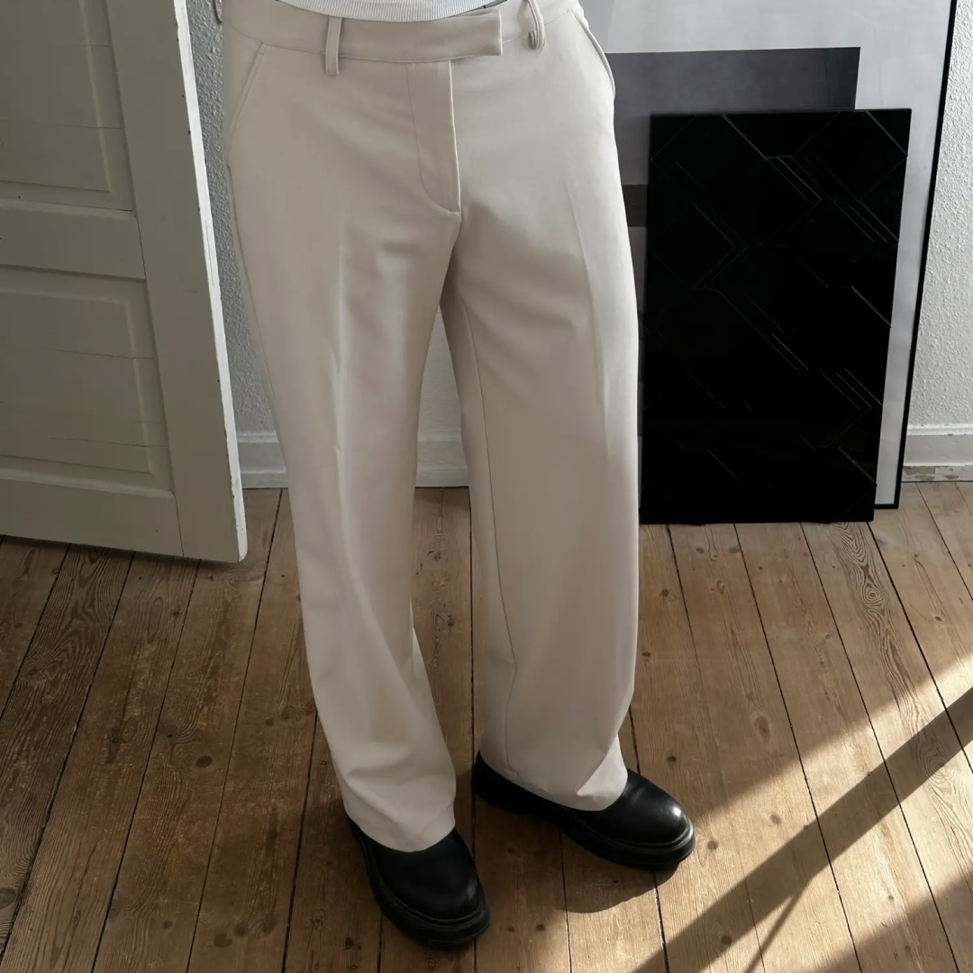 Martin Asbjørn bukser, 450 kr.