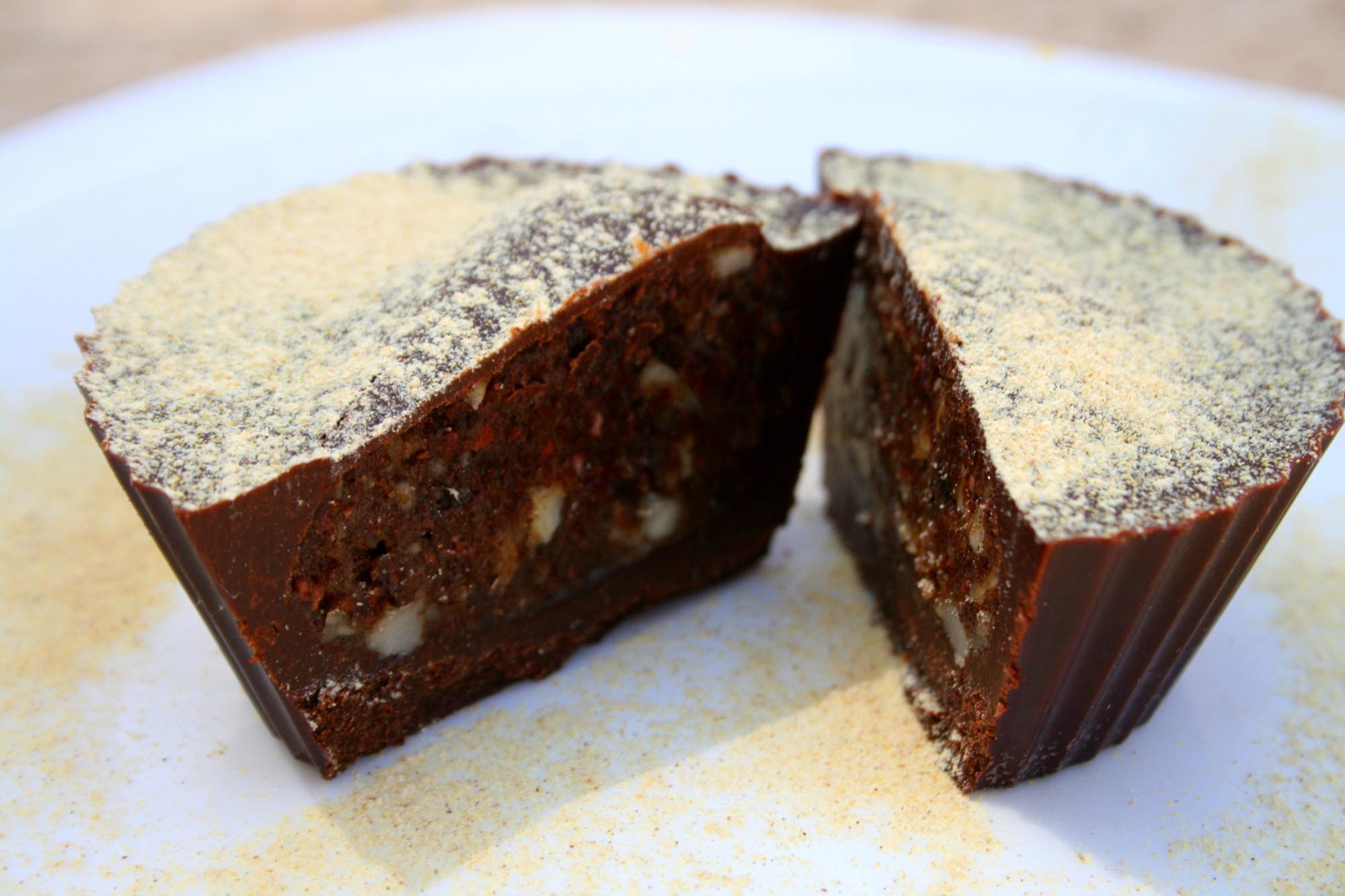 Sprouted nut and chocolate