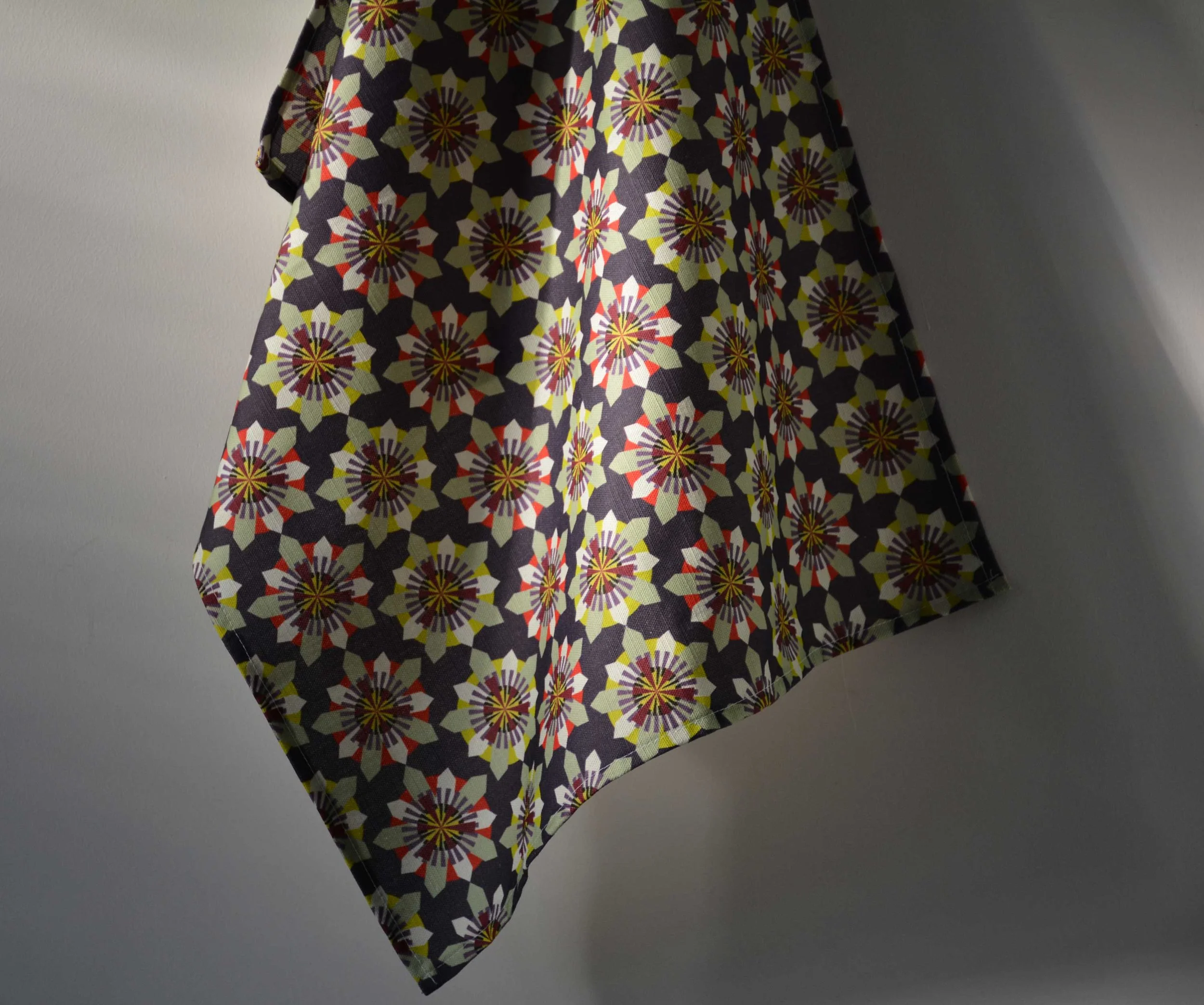 beat_teatowel2w.jpg
