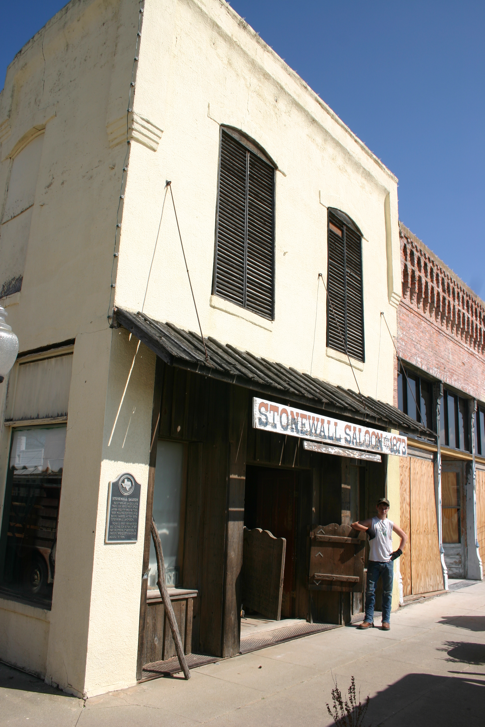 Saloon Building before restoration 2012