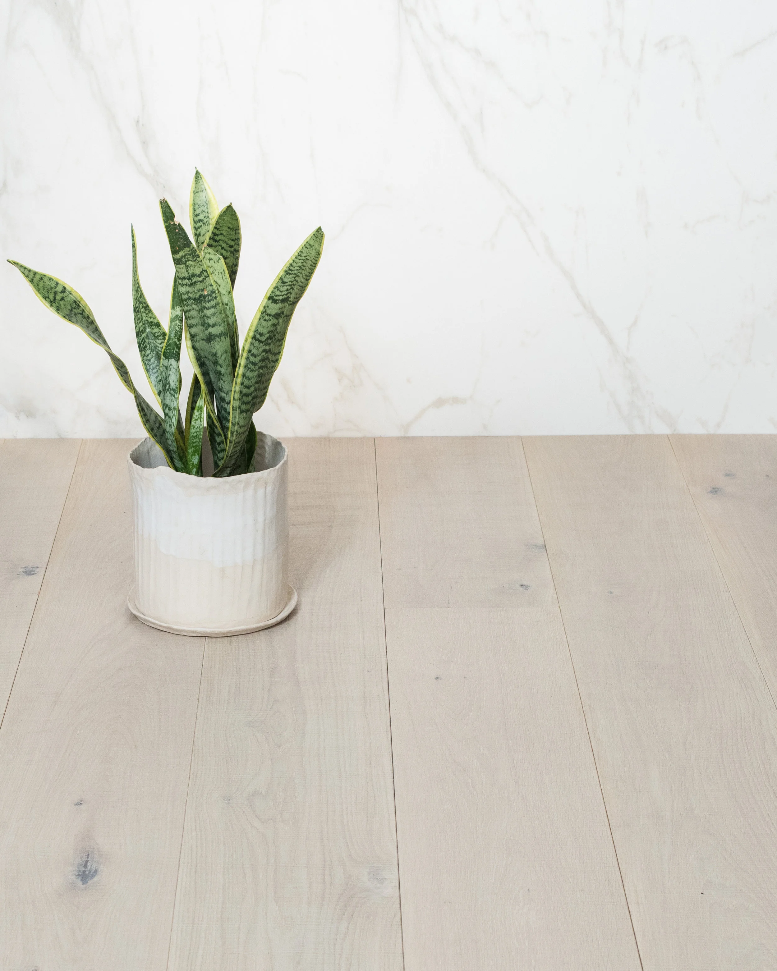RIGID - Band Sawn Texture, Urethane Finish