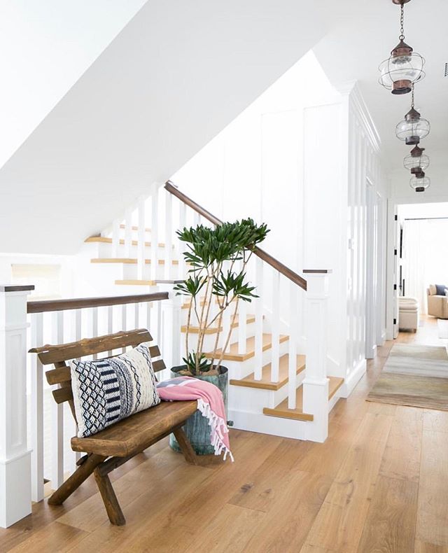 I spy with my little eye all kinds of beauty happening here! One of our favorite things is working with others who appreciate the design as a whole. Love the lights down the hallway they tie everything together.
.
.
Builder @graystonecustombuilders
Camera @ryangarvin
____________________________________________
#warrenchristopher #warrenchristopheroc #texturesbywarrenchristopher #textures #woodisgood #warrenchristophercollection #woodfloor #woodfloors #woodflooring #customwood #customwoodflooring #eurooak #frenchoak #wideplank #wideplankfloors #ihavethisthingwithfloors #custom #wood #floors #interior #design #stairs #homeimprovement #herringbone