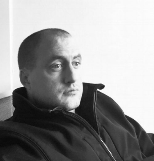 Sebastian Suarez (1981) Studied Mass Media and Communication at Universidad Nuevo Mundo in Mexico City. He started his professional practice at major production companies. Focused in TV films, visual communication, photography, art and advertising. He joined BNKR in 2006 as a partner and Creative Director. In 2012 he was named Senior Partner & CBO.