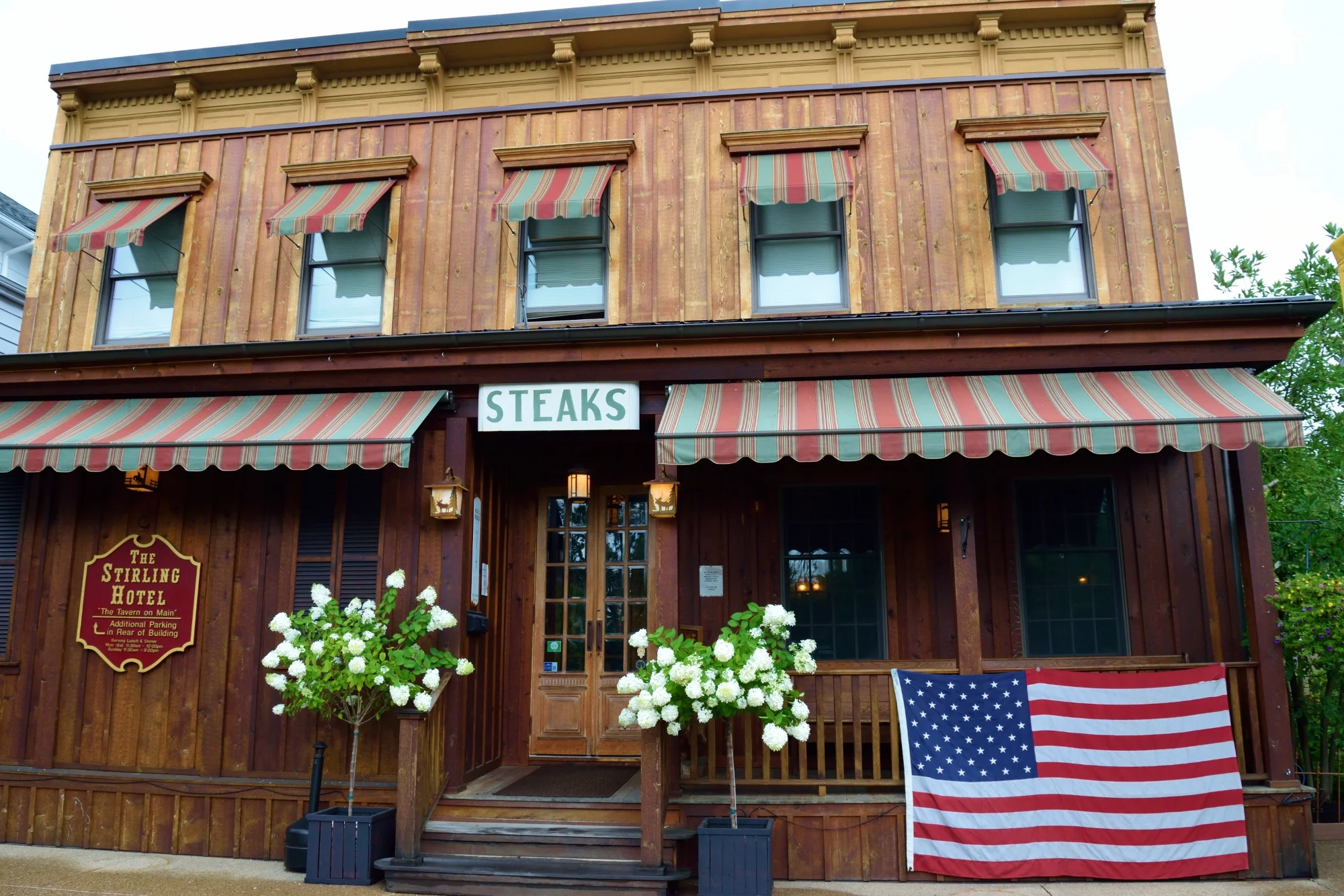 Great food, great beer - I think they might have steaks too?