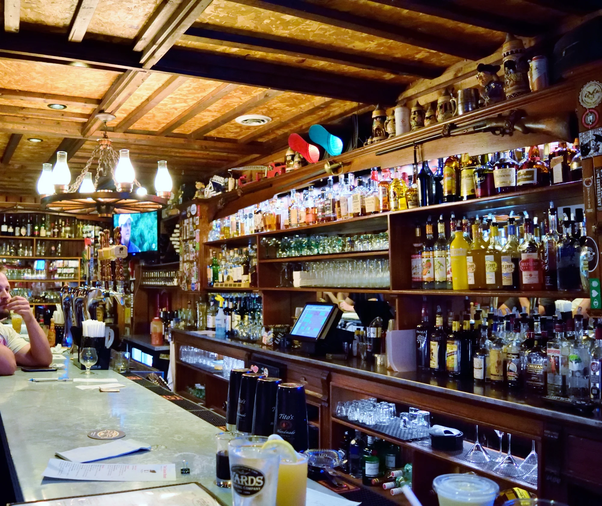 Me at a bar area? Say it isn't so! It's pretty damn stocked too.