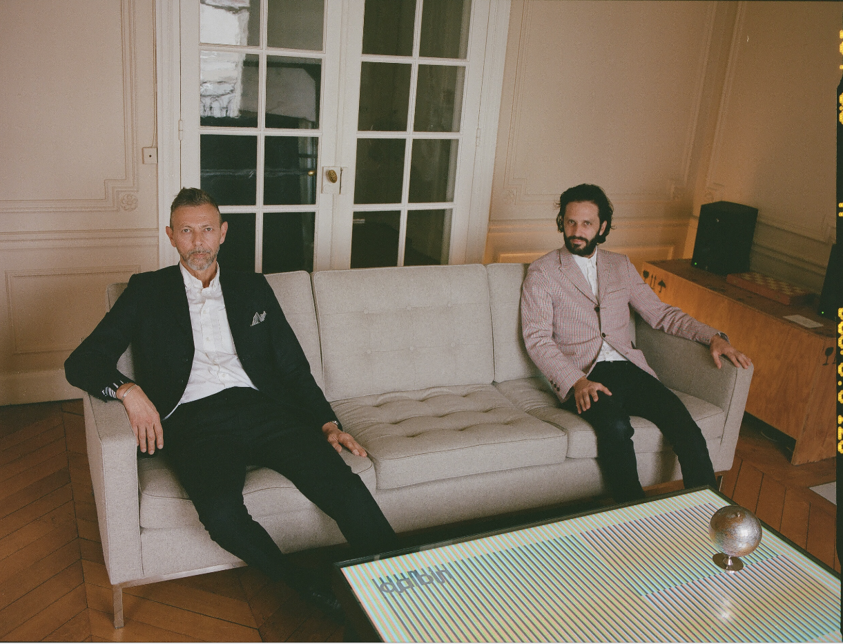label_dalbin_paris_collectorserie_table_video_eric_dalbin_laurent_baylet_photo_karen_paulina_biswell_2018.png
