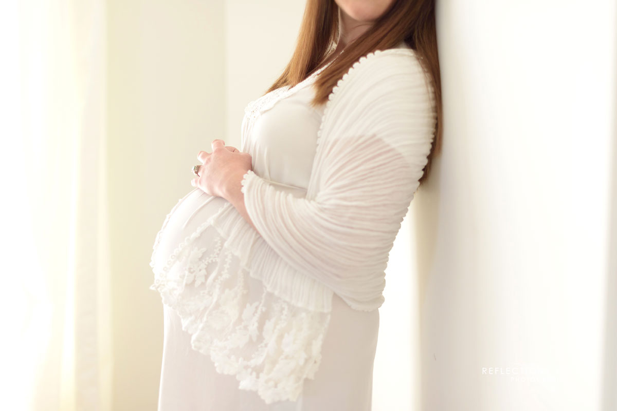 grimsby-on-maternity-photographer
