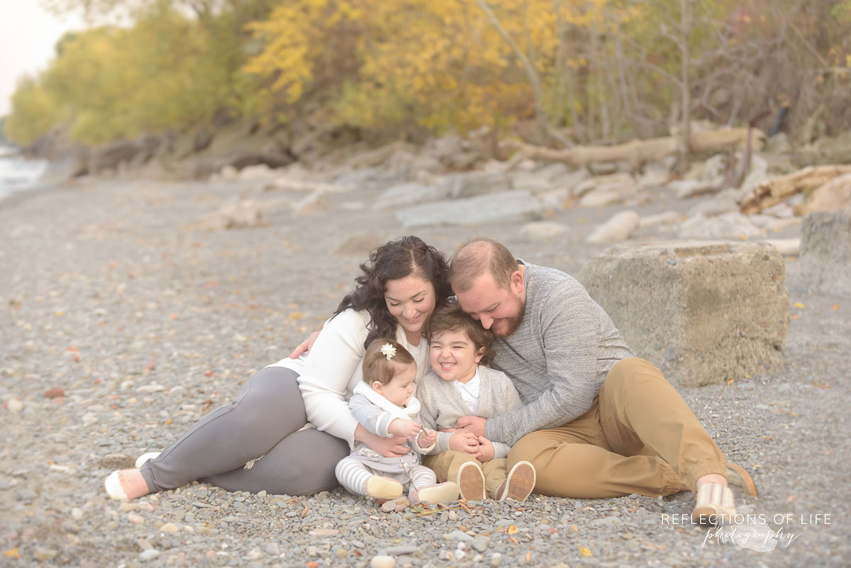 Gentle family photos in Niagara Falls Ontario