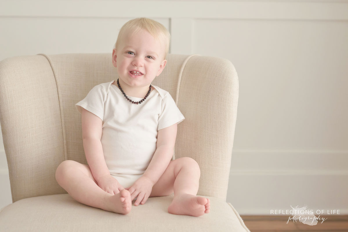 Lifestyle baby portraits in Mississauga Ontario Canada