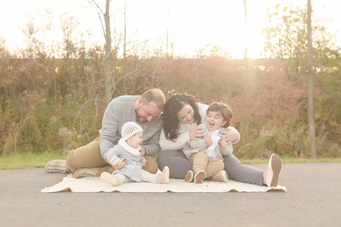 Niagara Child and Family Photographer candid and lifestyle