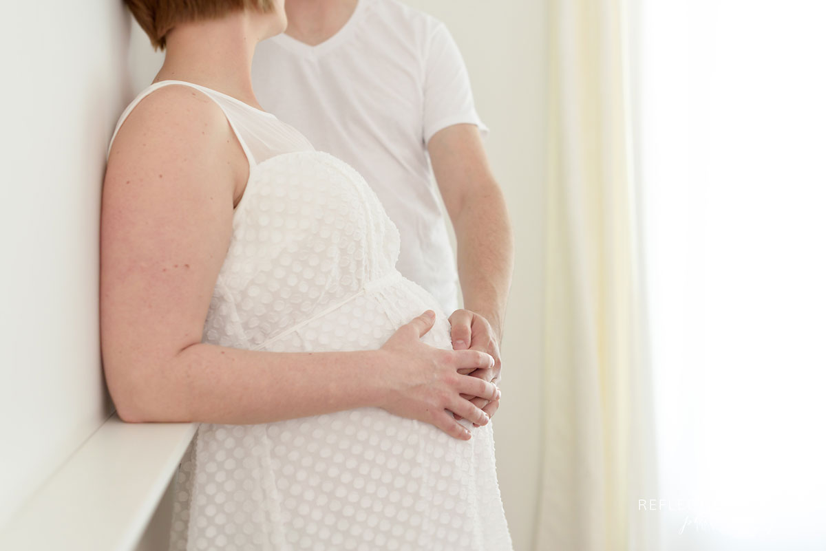 Professional Couples Pregnancy Photos Grimsby Ontario Canada