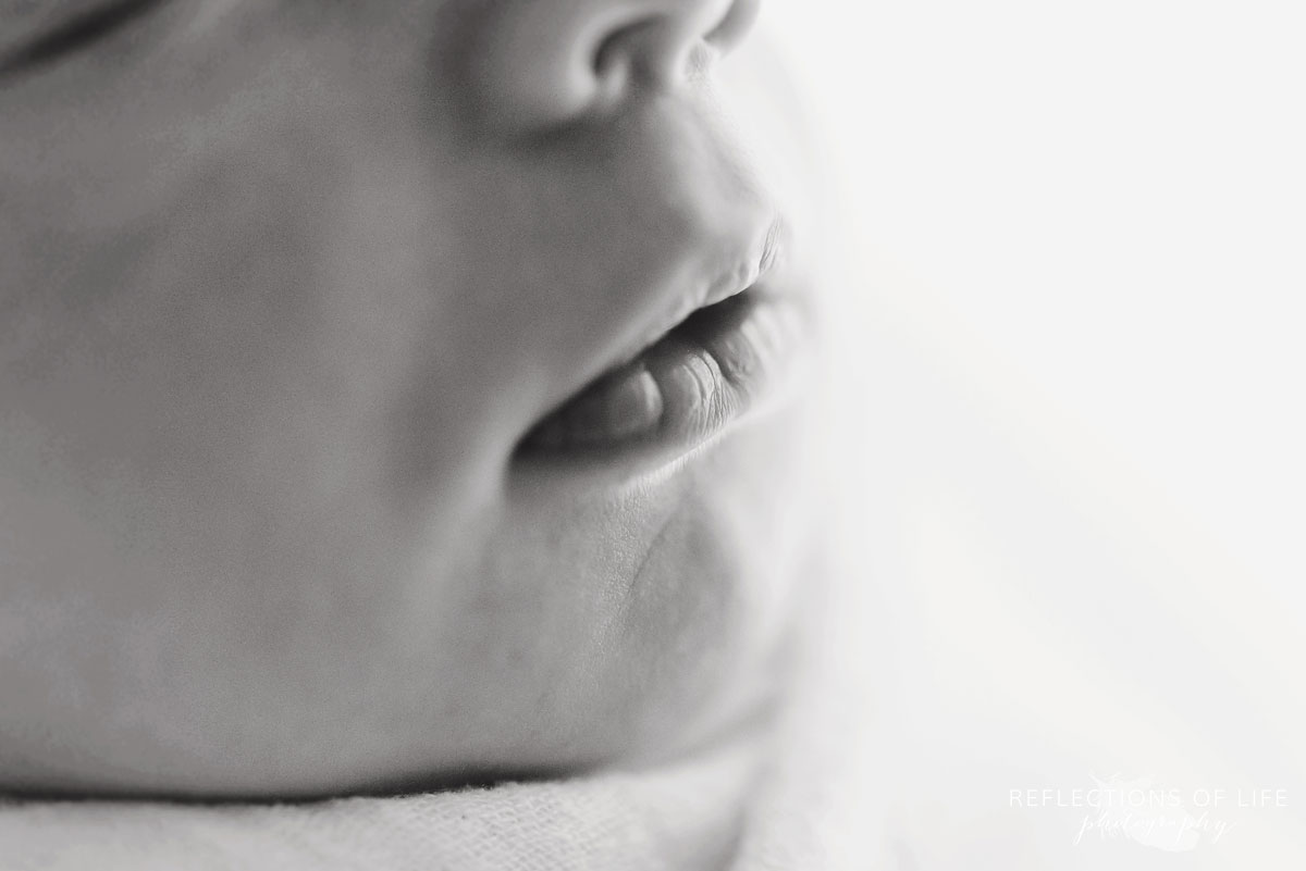 013 Adorable newborn baby lips Toronto newborn photography