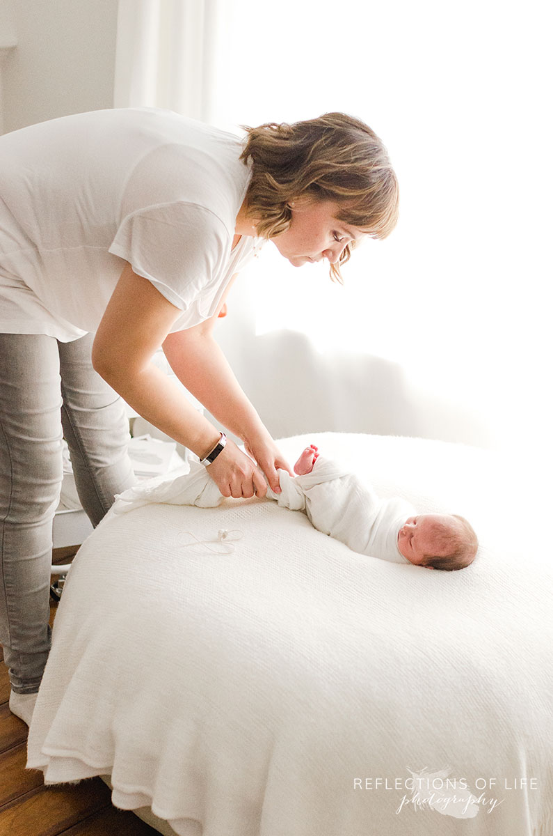 007-Niagara-Newborn-Photography-Behind-The-Scenes.jpg