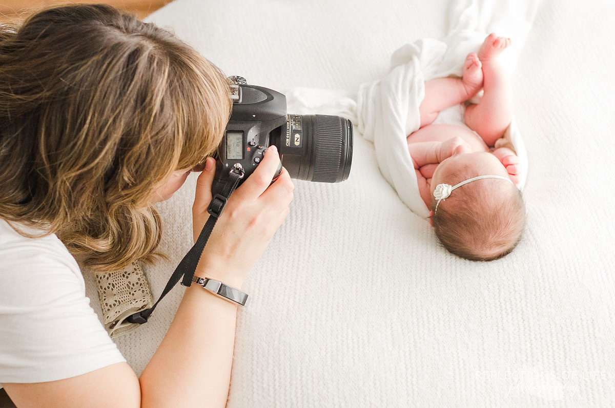 019-Niagara-Newborn-Photography-Behind-The-Scenes.jpg