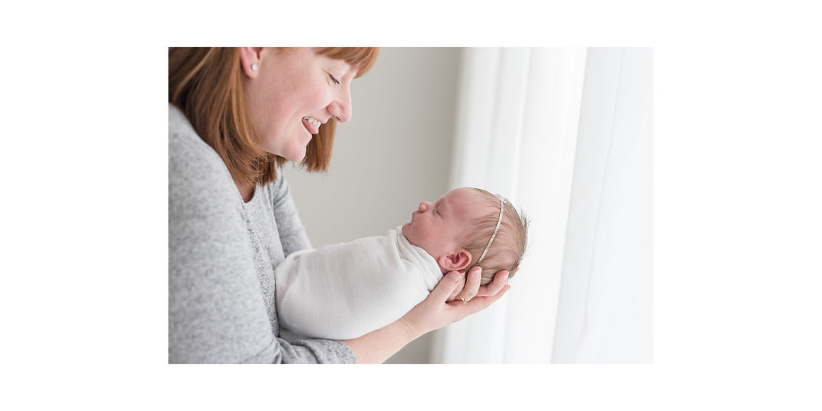 012 Newborn and Family Photographer Niagara Ontario.jpg