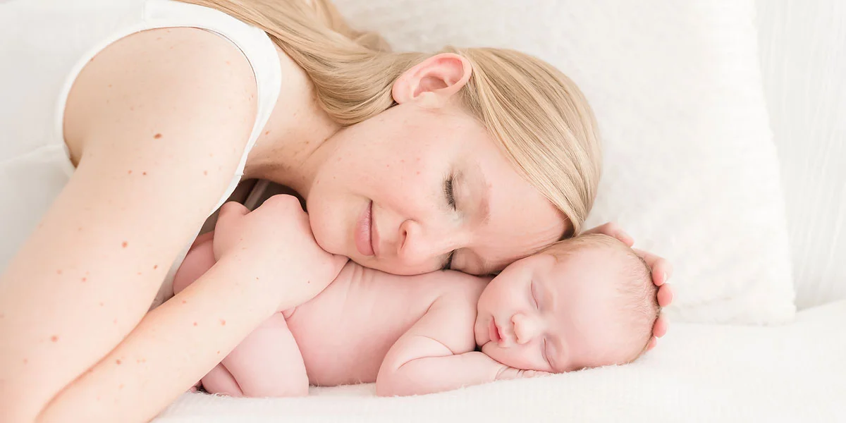 Newborn portraits Niagara Ontario Canada