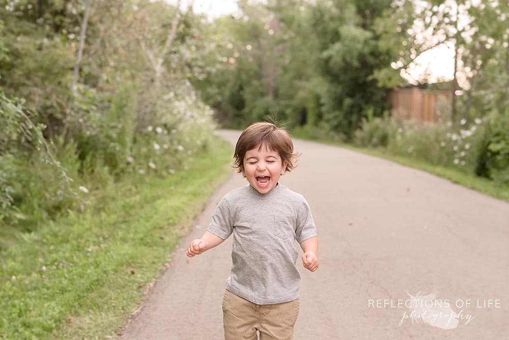 Fun candid child photography in Grimsby Ontario Canada.jpg