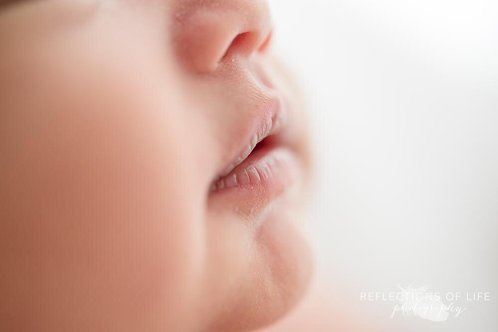newborn baby lips in St Catharines Ontario natural light studio.jpg