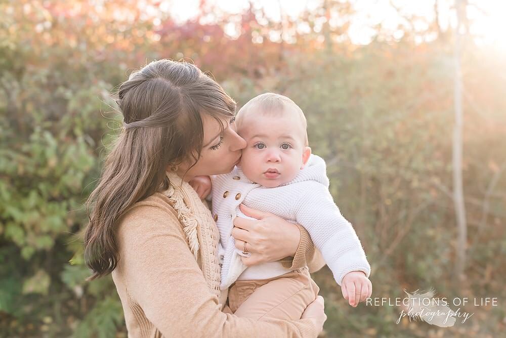 Motherhood photography in Niagara Region of Ontario