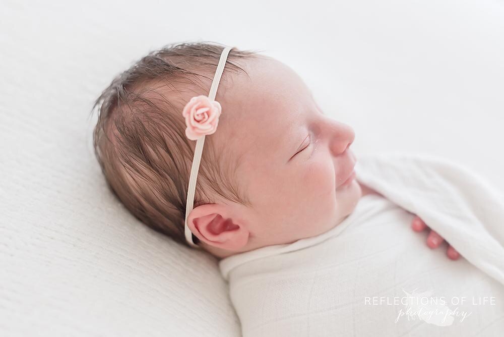 Niagara Newborn Photo Shoot with baby girl