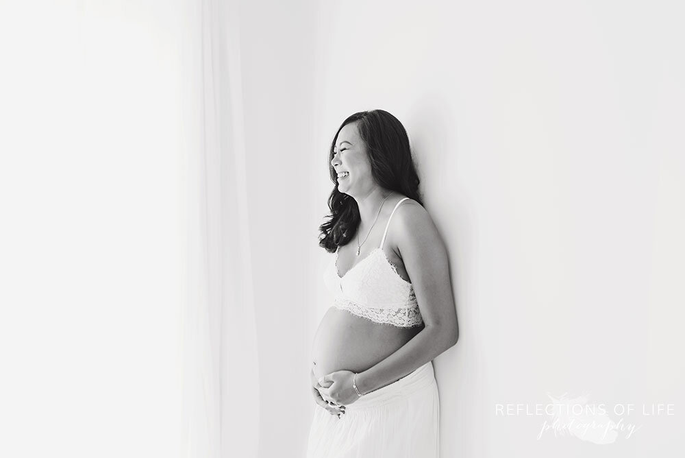 Pregnancy portraits at Reflections of life Photography in Grimsby Ontario Canada