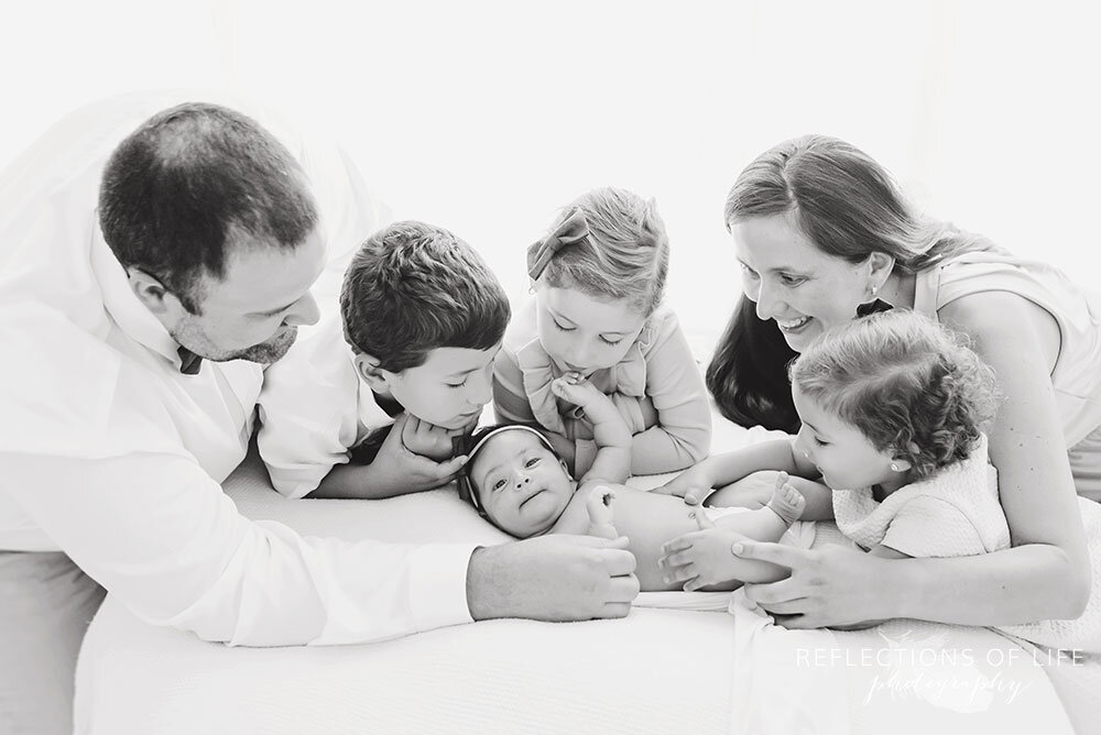 Newborn and family photography in Niagara Ontario Canada