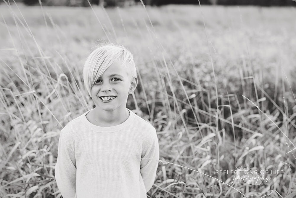 Niagara child photos in black and white