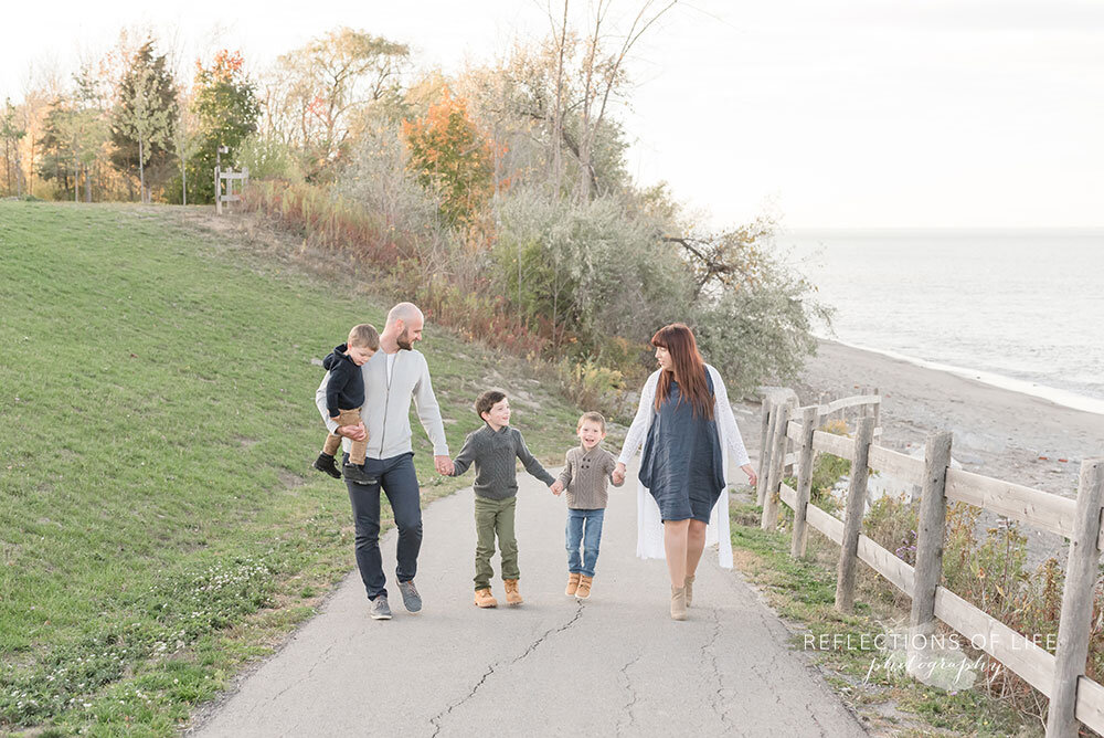 Family walking together up a pathway in Niagara Region Ontario