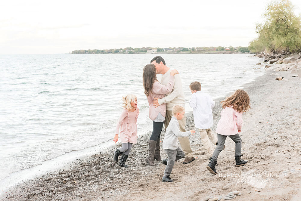 Candid Family photography in Niagara Region Ontario