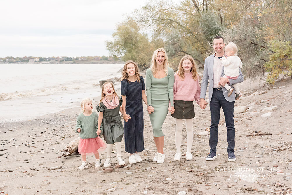 Candid family photography in Niagara Region Ontario