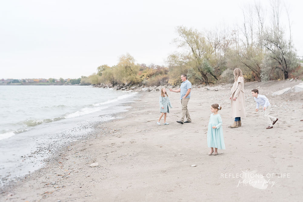 Family photography at the beach in Grimsby Ontario