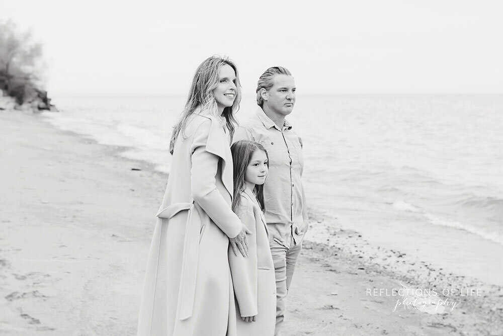 Family photos at the beach in Niagara Ontario