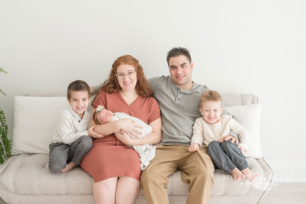 Newborn and family photography in Ontario Canada