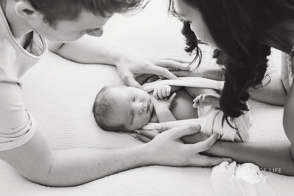 Black and white newborn and family photography in Grimsby Ontario Canada