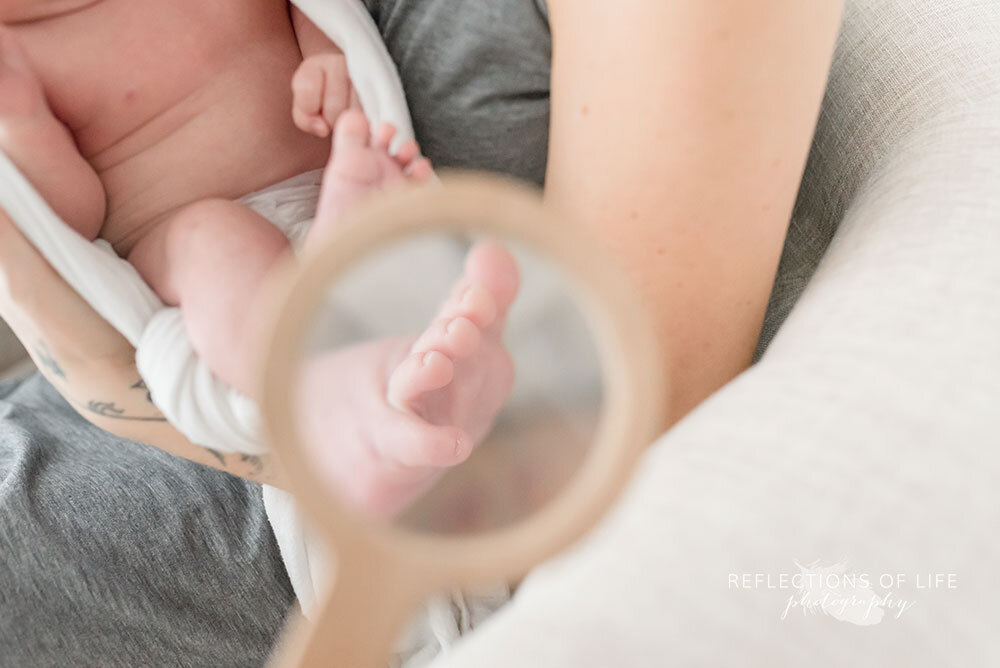 Newborn-photography-close-up-on-baby-feet-Grimsby-Ontario-Canada