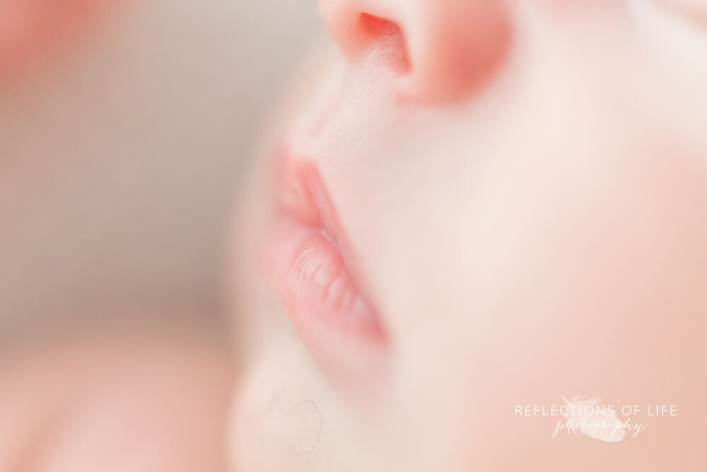Closeup-of-newborn-baby-lips-Grimsby-newborn-photography