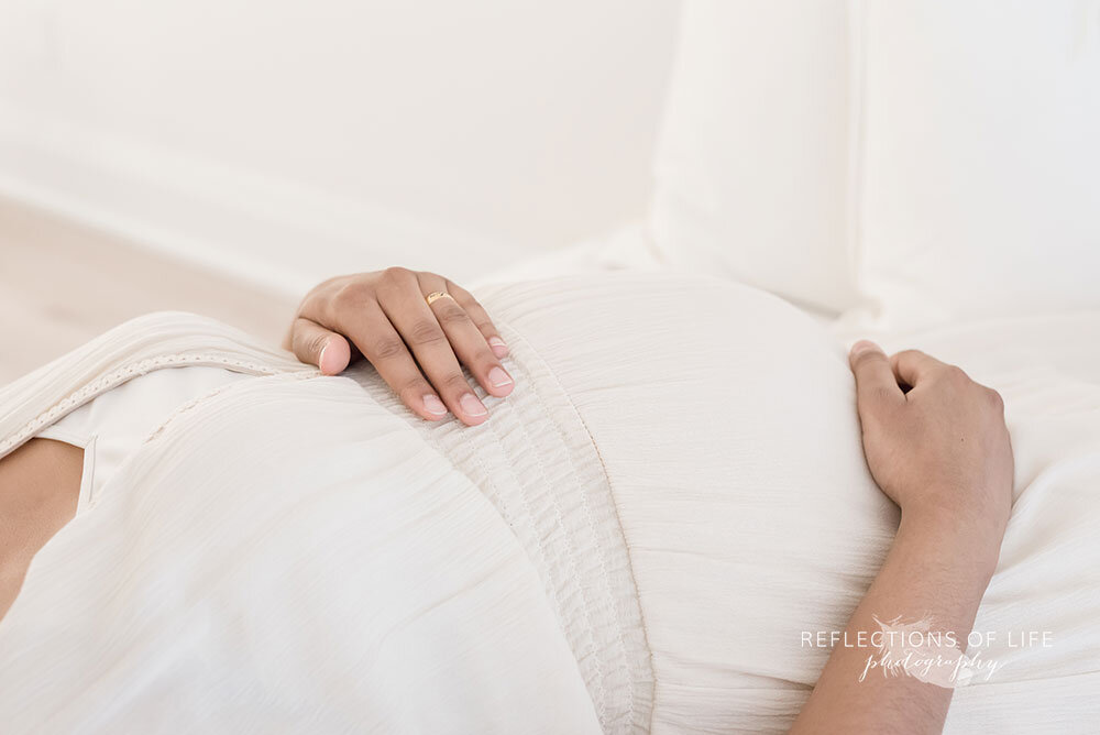 Pregnant belly close up maternity photoshoot niagara ontario