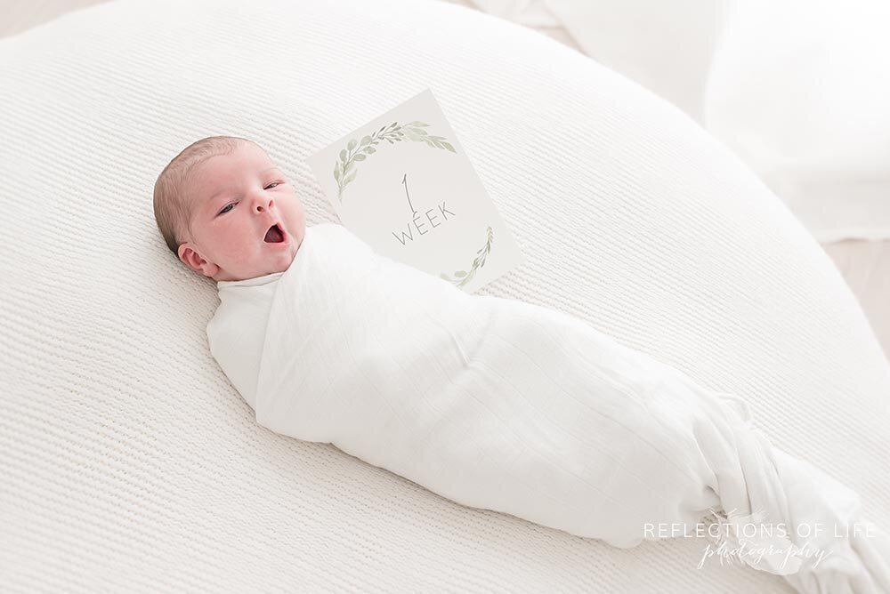 1 week newborn photo session niagara