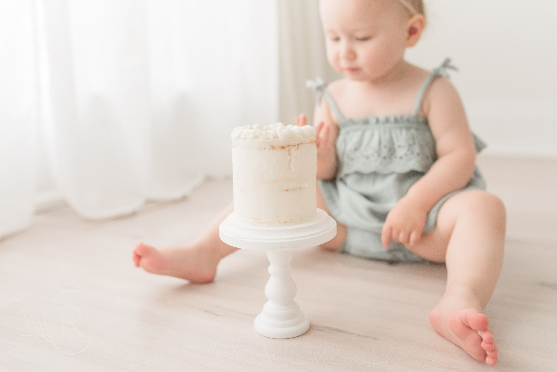 baby's first birthday cake smash
