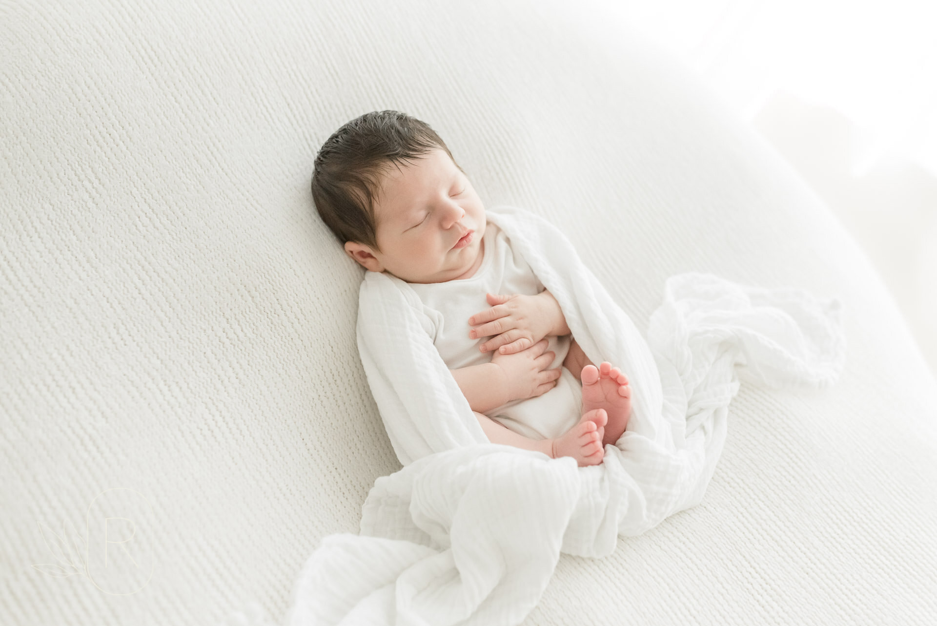 baby swaddle positions