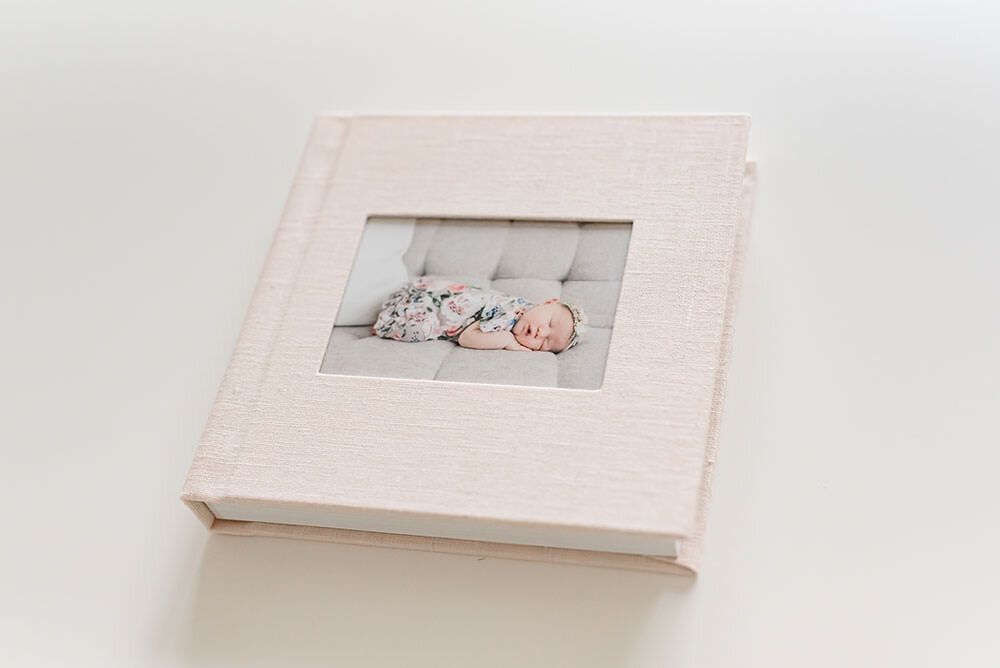 custom photo albums for newborn photography