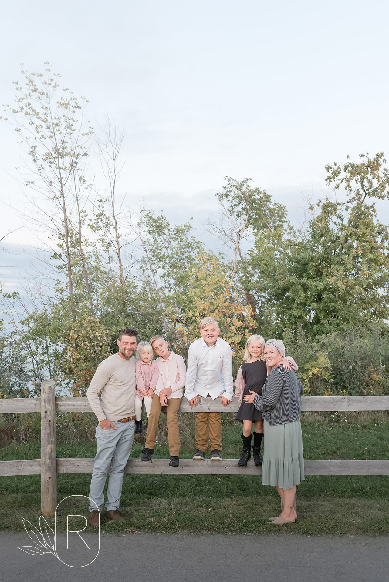 fall family photography outdoors