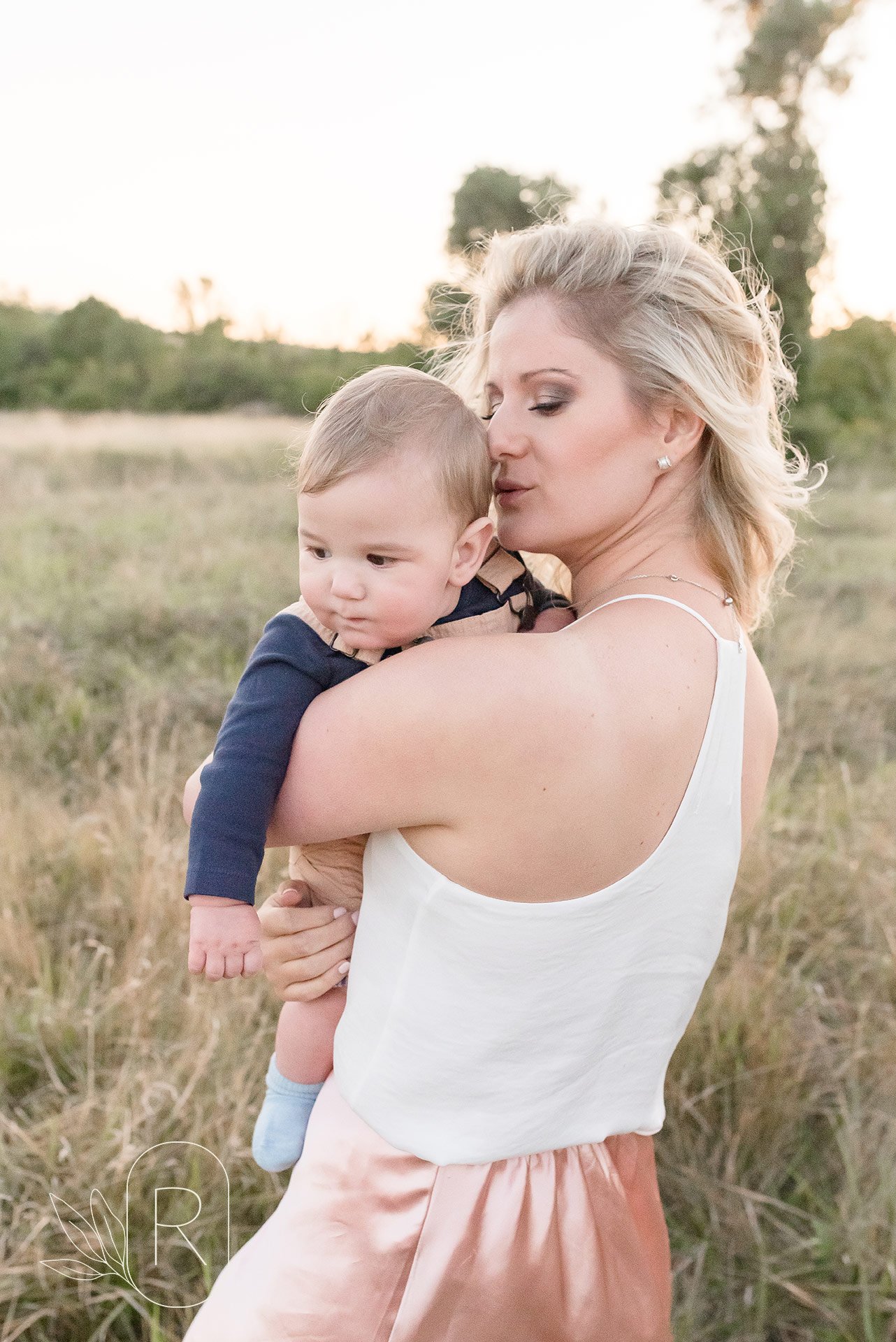 beautiful mother and baby photography