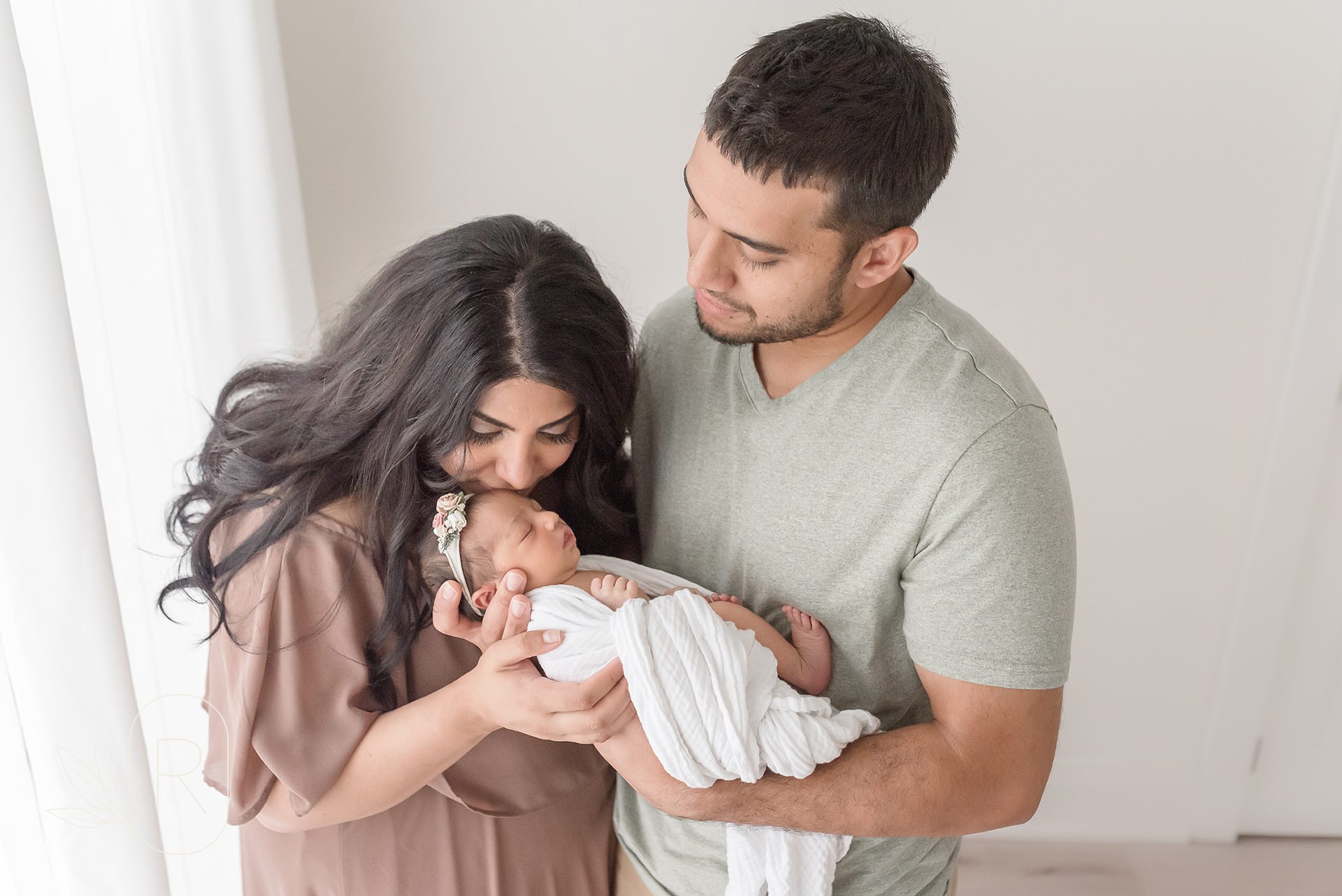 when to book your newborn photography