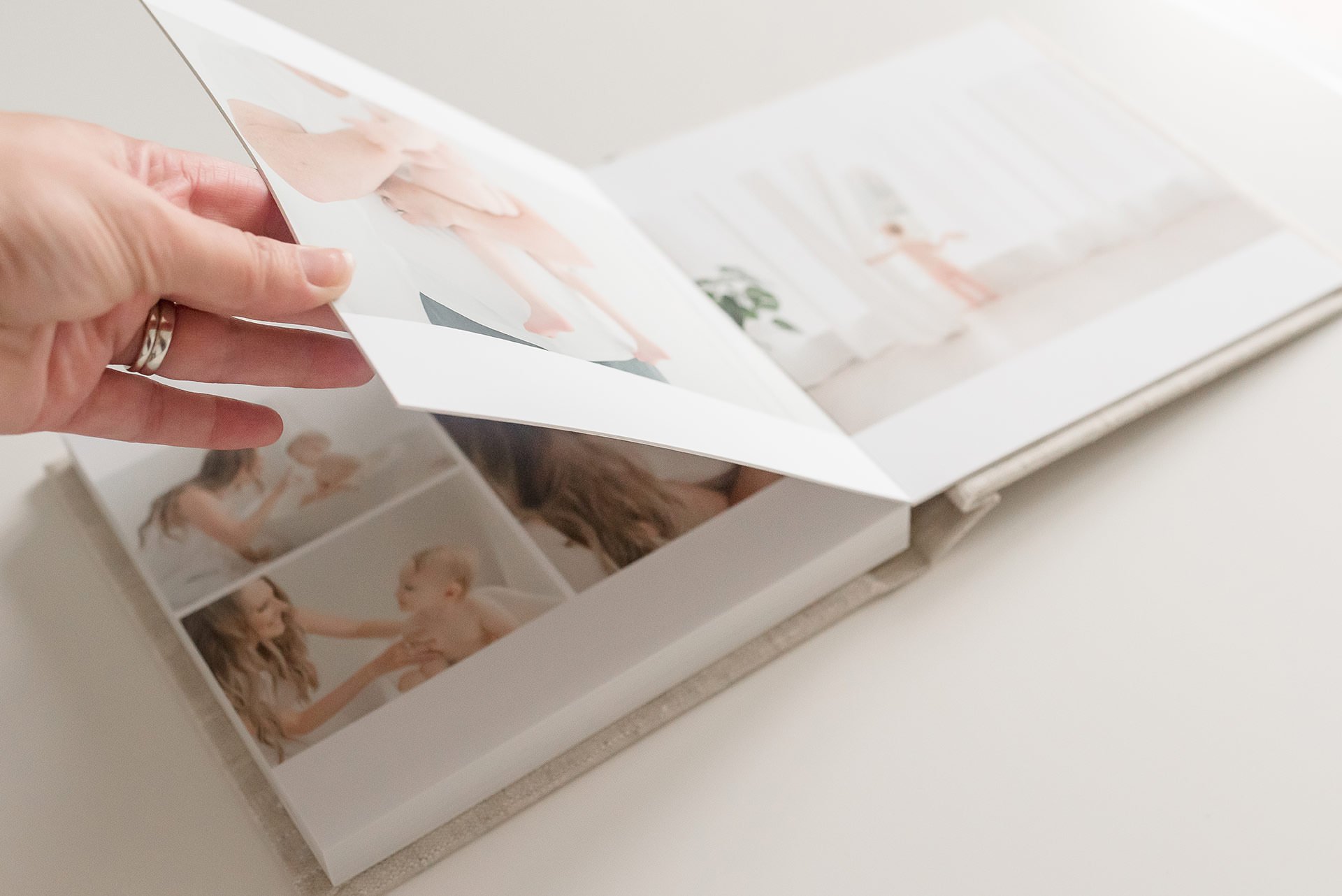 album-paper-custom-made-photography-prints-family-photographer-turn-memories-into-gifts.jpg