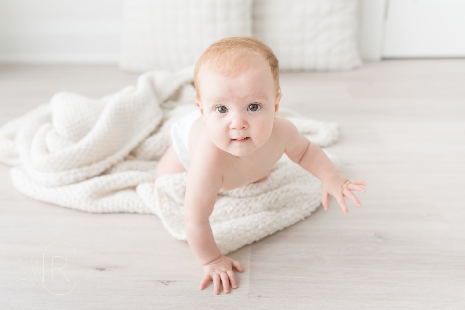 Professional baby photographer in Southern Ontario