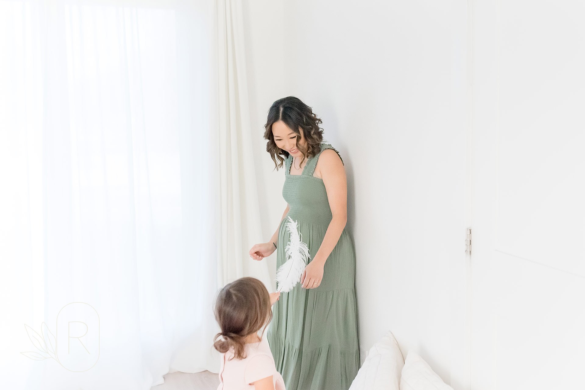 real-moments-maternity-mother-daughter-laughing--reflections-family-photography-niagara-ontario.jpg