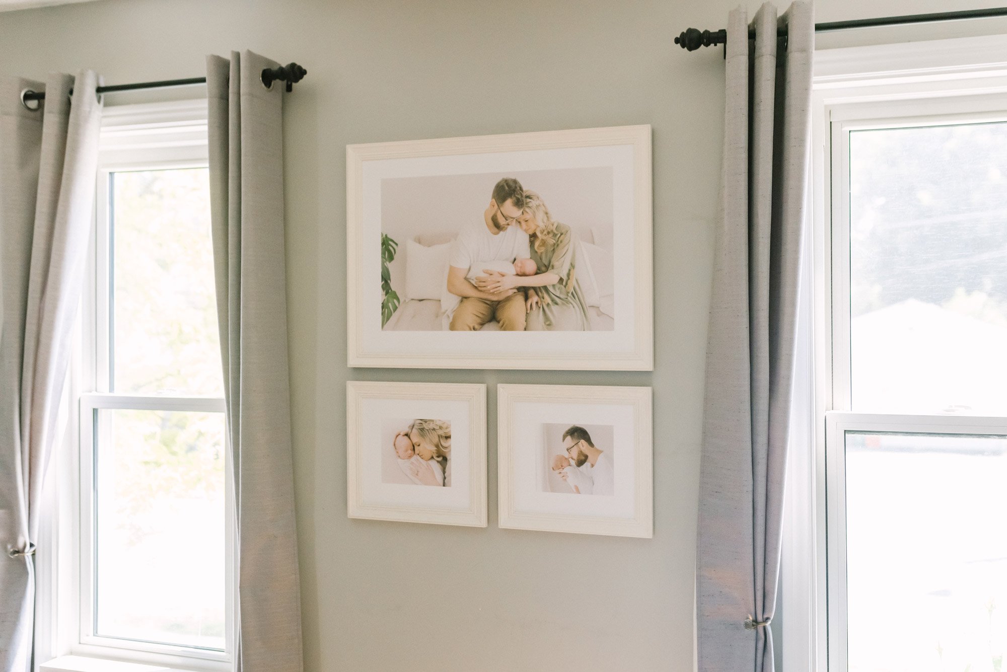 250-Framed-Niagara-Newborn-&-Family-Portraits.jpg