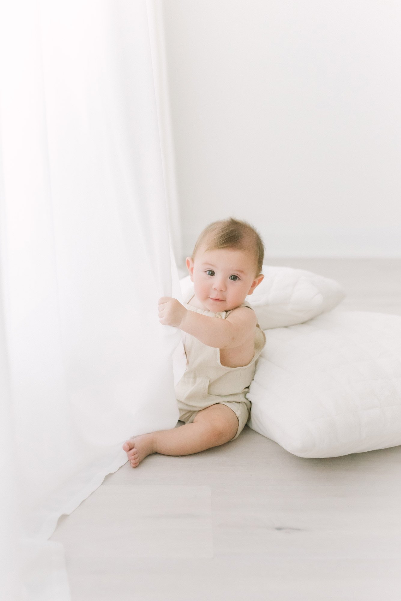 SIX MONTH BABY PHOTOGRAPHY