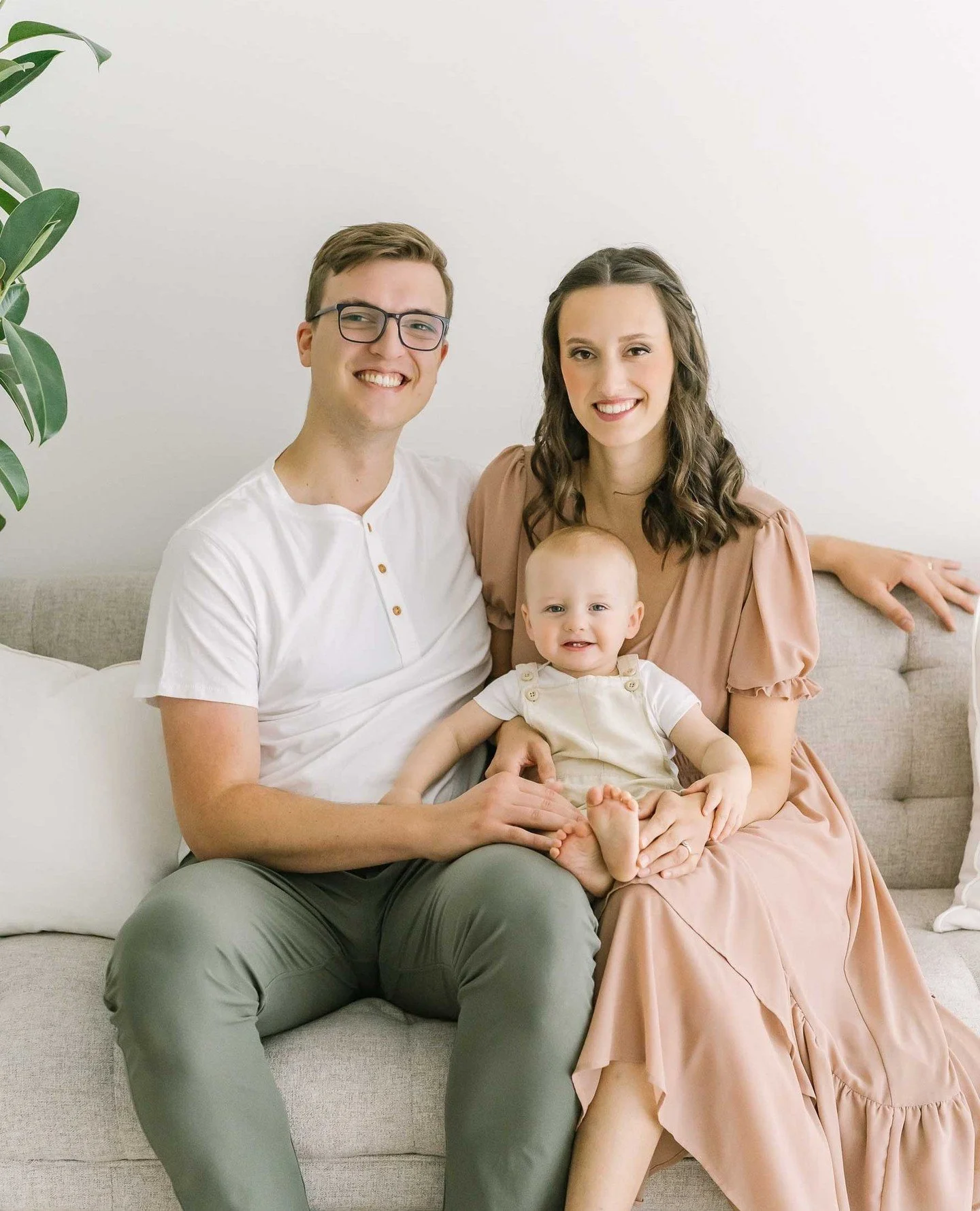 From maternity to newborn to one-year, this sweet family chose to preserve their story every step of the way.⁠
⁠
Here&rsquo;s what their full-service experience looked like:⁠
⁠
🌿 Professional hair &amp; makeup so mama could relax and feel her best⁠
